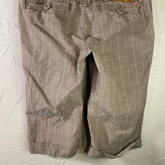 🌹American Eagle Outfitters knee length capri shorts size 0 in brown plaid. J-14 - Picture 2 of 4